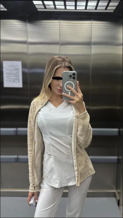 Cu ce se ocupă noua iubită a lui Răzvan Miheț, de fapt. Laura Boghian seamănă izbitor cu Oana Matache