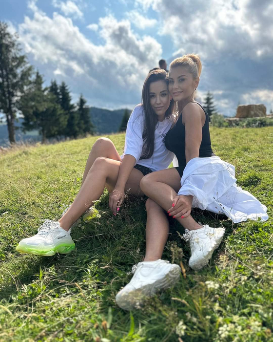 Emilia Ghinescu se mândrește cu fiica ei, Erika/ Sursa foto: Facebook