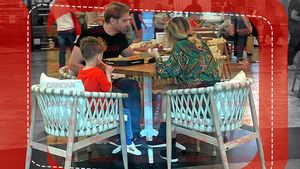 Primele imagini cu Alina şi Ilan Laufer, după ce au anunţat că vor deveni, din nou, părinţi! Au împărţit o pizza-n mall: fac deja economii pentru bebeluşul care este pe drum?!