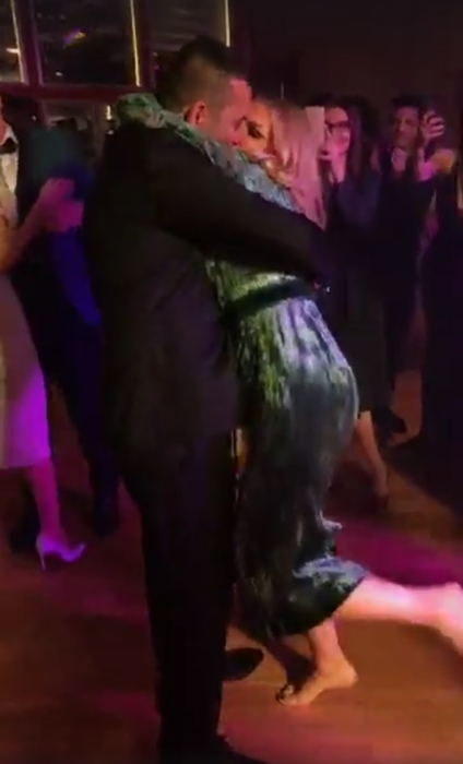 Andreea Bănică a dansat toată noaptea fără pantofi