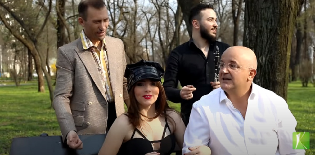Vulpița de la Acces Direct le dă rușine vedetelor de la noi! Cum a ajuns să aibă mai multe like-uri decât Smiley, Andreea Esca sau Dani Mocanu