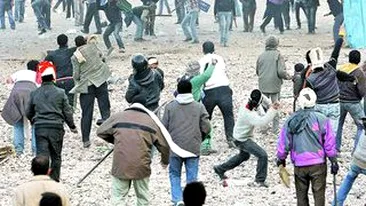 Zece morti si 190 de arestati dupa ce musulmanii si crestinii s-au incaierat la Cairo!