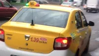 O clientă acuză că un taximetrist i-a luat 200 de lei pe o cursă de 44! Conversaţie halucinantă între cei doi: ”Ne ”ardem” între noi, românii?”