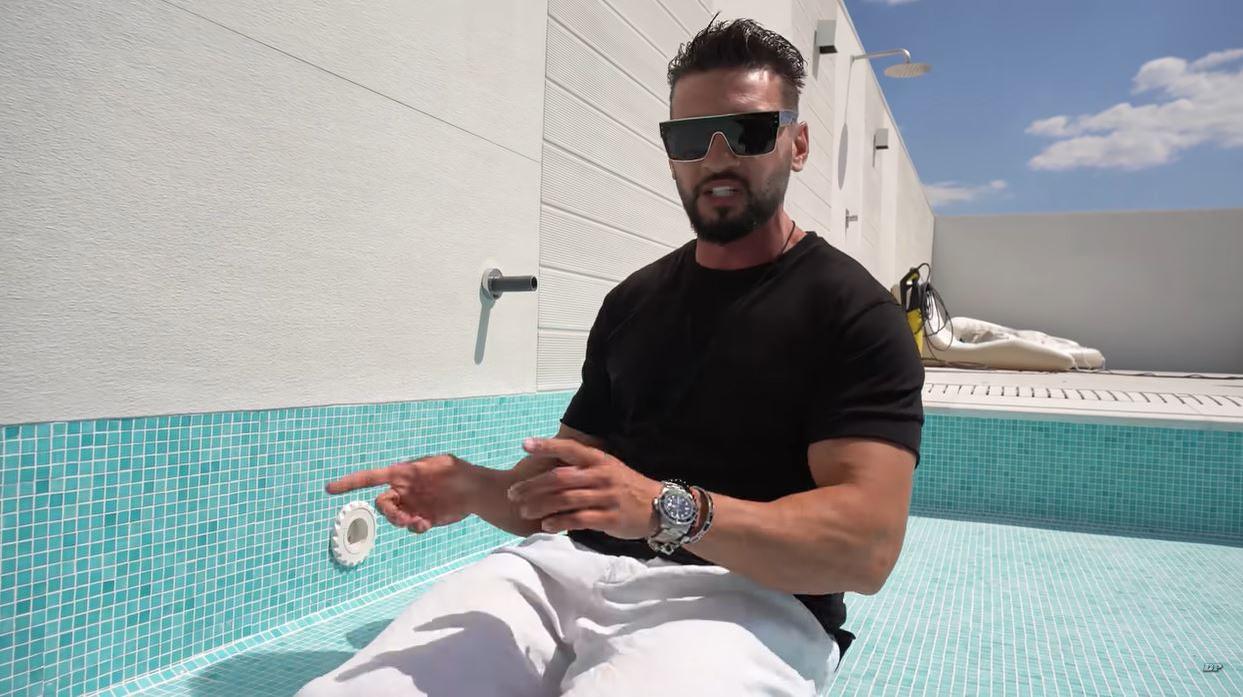 Cum arată piscina din casa de 300.000 de euro a lui Dorian Popa. A lăudat-o atât de tare, încât lumea a început să-l ia la mișto pe TikTok