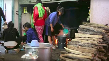 Locul din România în care bărbații au câte patru neveste: „Dacă are părul blond e mai scumpă pentru că aurul este semn de bogăție”