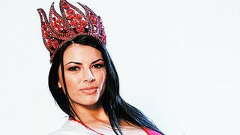 „Miss CANCAN Constanta 2011” a defilat la Cannes