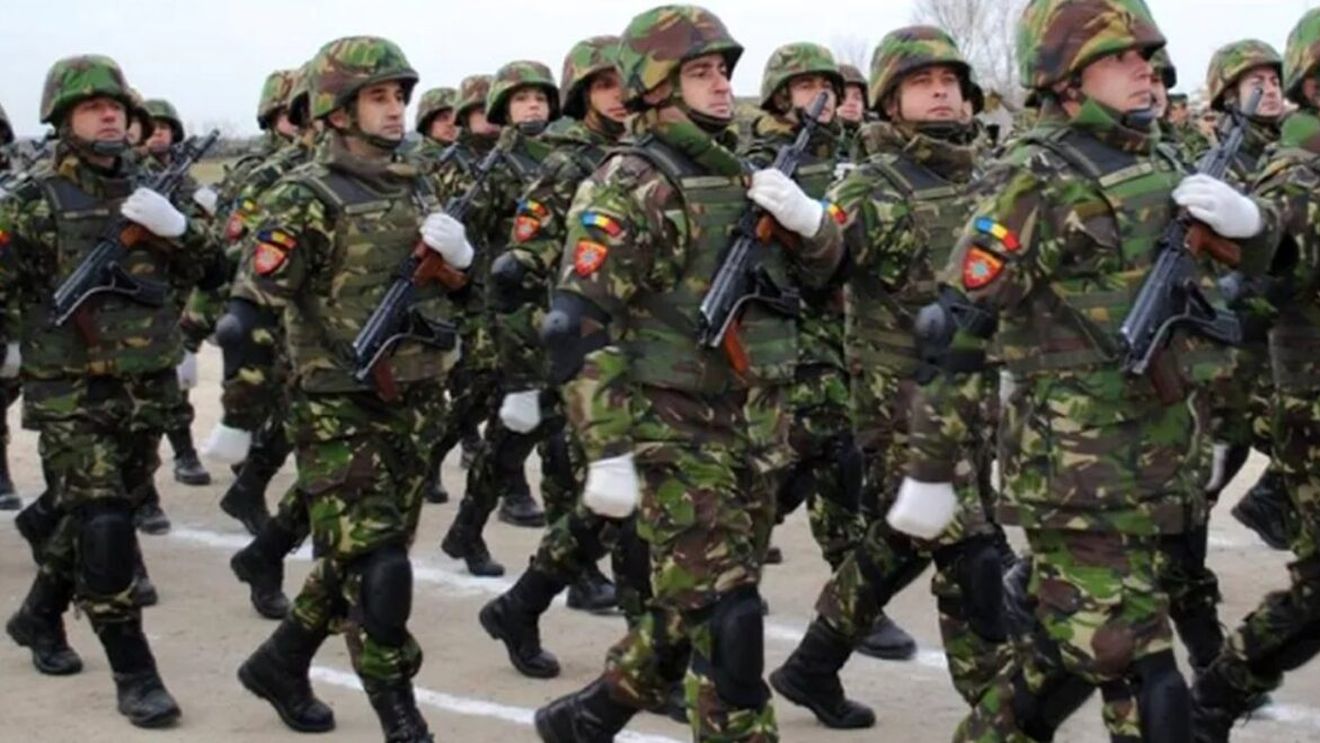 Românii din străinătate, obligați să se prezinte la centrele militare în caz de război. Ce prevede legea