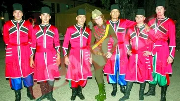 Lesko a rezervat 10 camere pentru cazaci