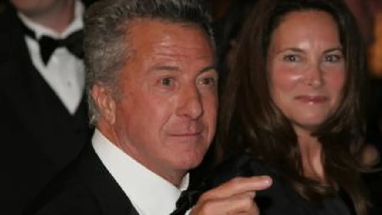 Dustin Hoffman debuteaza ca regizor la 72 de ani