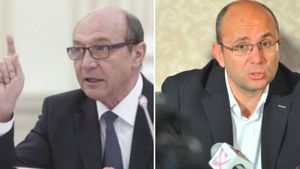 Întâlnire de gradul 0! Cozmin Gușă și Traian Băsescu, față în față într-un studio TV, după 17 ani