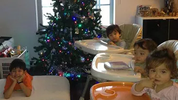 E mândră de ei! Tripleţii şi fiul Nicoletei Luciu îi zâmbesc lui Moş Crăciun!