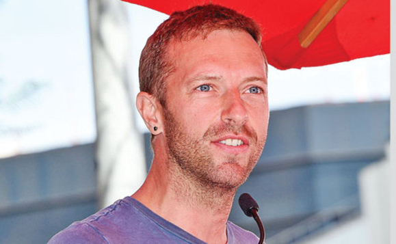 I-au surprins! Chris Martin, fostul soţ al actriţei Gwyneth Paltrow, s-a cuplat cu fata lui Don Johnson! Prietenii i-au trădat!