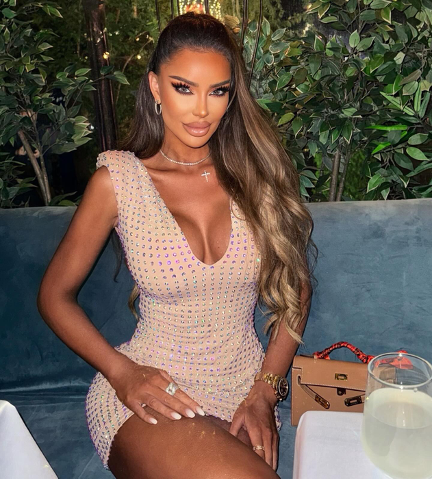 S-a elucidat misterul! Cum produce Bianca Drăgușanu 5.000 € fără să se ridice din pat?! L-a sărit pe Gabi Bădălău din schemă