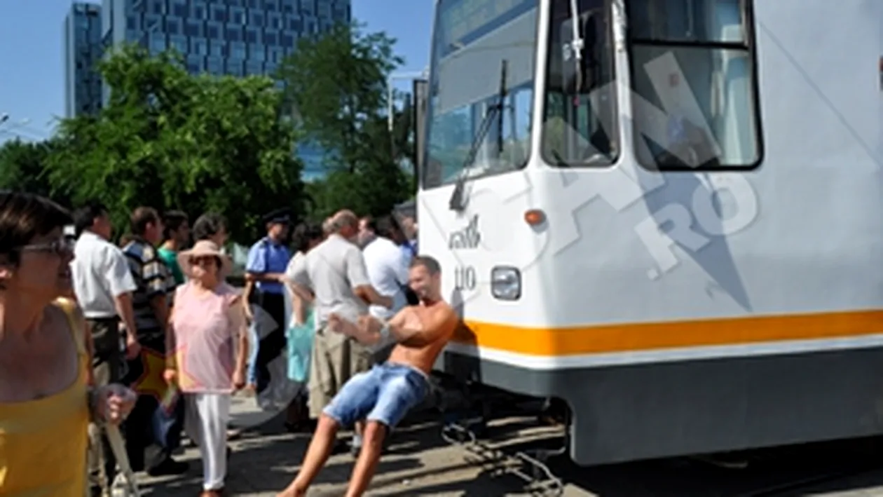 Autobuzele au inceput deja sa circule pe toate cele 23 de trasee de noapte