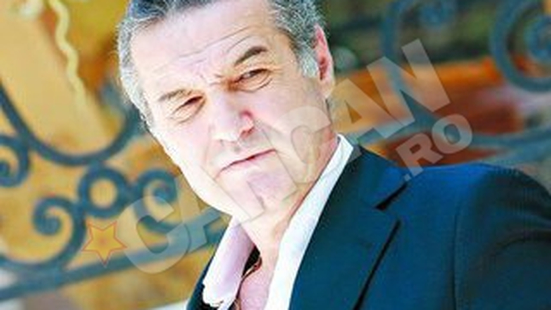 Sechestru pe blocul lui Gigi Becali