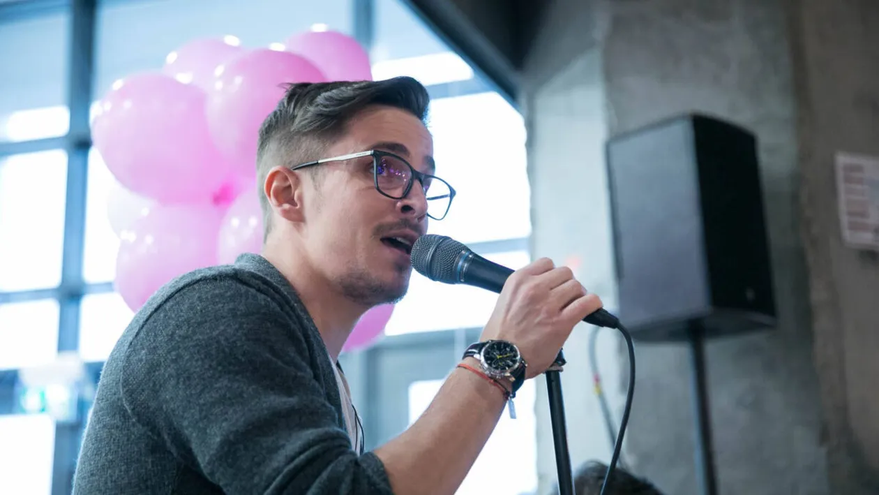 Andrei Leonte, primul câștigător X Factor, se căsătorește! Obiceiul ghinionist pe care și-l dorește la nuntă: „A fost ideea ei”