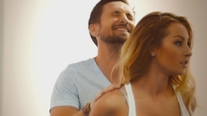 FLAVIA de la ”NEATZA” a făcut senzaţie la PREMIILE GOPO. Asistentei TV aproape că i-au ”explodat” silicoanele în corset
