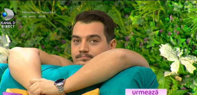 Adrian Cristea, la momentul adevărului. Cum s-a procopsit cu porecla Bursucu. “Este câte unul în fotbal și muzică, trebuia să existe unul și în TV”