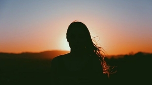 O artistă din România ascunde o mare dramă. A trăit un adevărat iad în timpul căsniciei: ”Ajunsesem să consum 1 litru de vodcă pe zi”