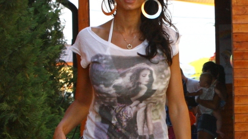 Nicoleta Luciu, atingeri interzise cu o femeie! Vezi ce urare senzuala i-a facut unei prietene de ziua ei!