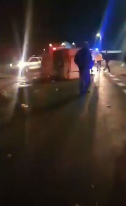 Imagini copleșitoare de la înmormântarea lui Dumitru Stroie. Ce mesaj au scris părinții cântărețului pe coroana de flori | FOTO & VIDEO