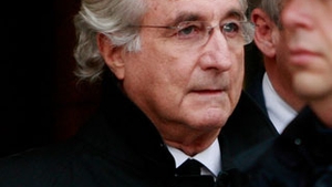 Madoff a cazut din pat