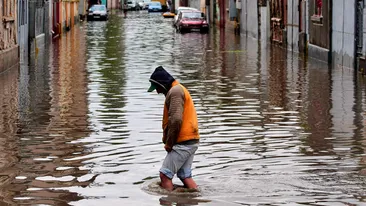 COD PORTOCALIU de inundatii pe rauri din 15 judete si Dunare! Ce se intampla acum in toata tara