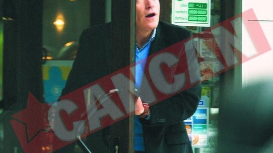Silvia nu-l scapa din ochi pe Petre nici la televizor!