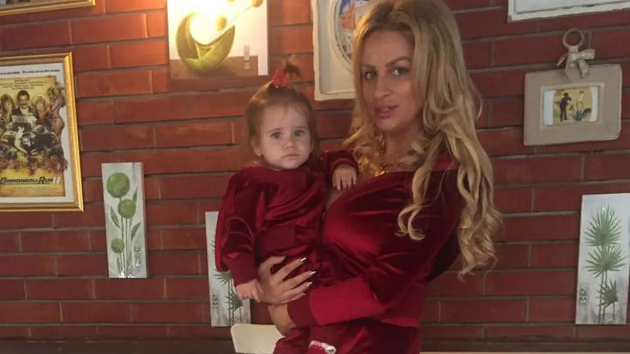 Sânziana Buruiană, mămică de fată din nou? Blonda a făcut anunţul în seara asta