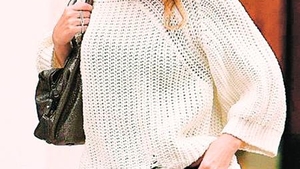 Kylie, ia-ti un pulover nou!