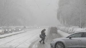 A nins ca în poveşti în Bucureşti! Cum arăta Capitala la primele ore ale dimineţii
