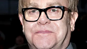 Fanii se roagă pentru el! Elton John, la un pas de moarte. Ce a pătit indrăgitul artist: Sunt norocos că trăiesc