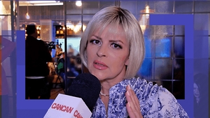 ”Mi-am pus cortul în cimitir!” Sanda Ladoși are peripeții, nu glumă! Acum le-a scos la iveală: acrobația cu cântec care a dat fiori, mesagerii trimiși de Dumnezeu și…