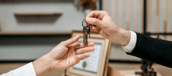 CHIRIILE, tot mai piperate în marile orașe! Acestea sunt cartierele în care încă găsești CELE MAI MICI prețuri