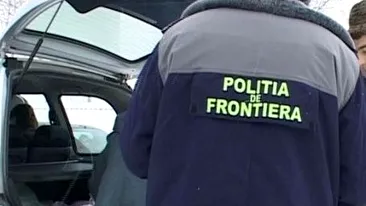 Patru bărbaţi, cercetaţi după ce au lovit şi înjurat un poliţist de frontieră din Halmeu