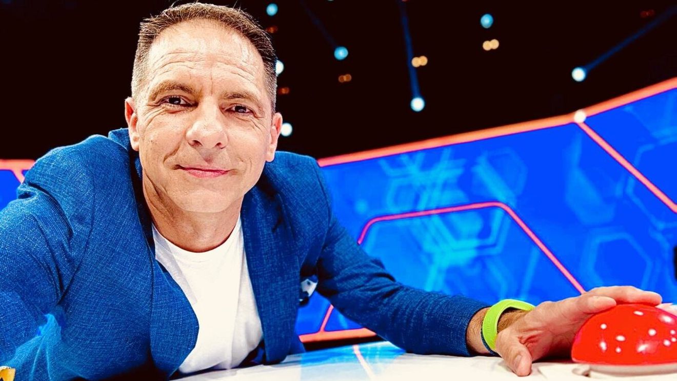 Dan Negru s-a dus să își plătească taxele, dar a avut parte de o surpriză neplăcută: „Pe banii tăi. Pe timpul tău. Pe nervii tăi”