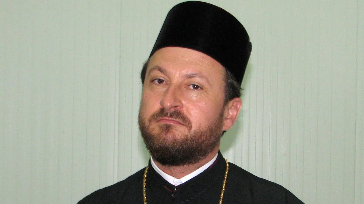 Decizia a fost luată! Ce se va întâmpla cu Episcopul Huşilor, după ce a fost filmat în ipostaze intime cu un minor