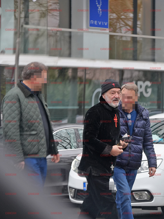 Gigi Becali, împreună cu doi bărbați