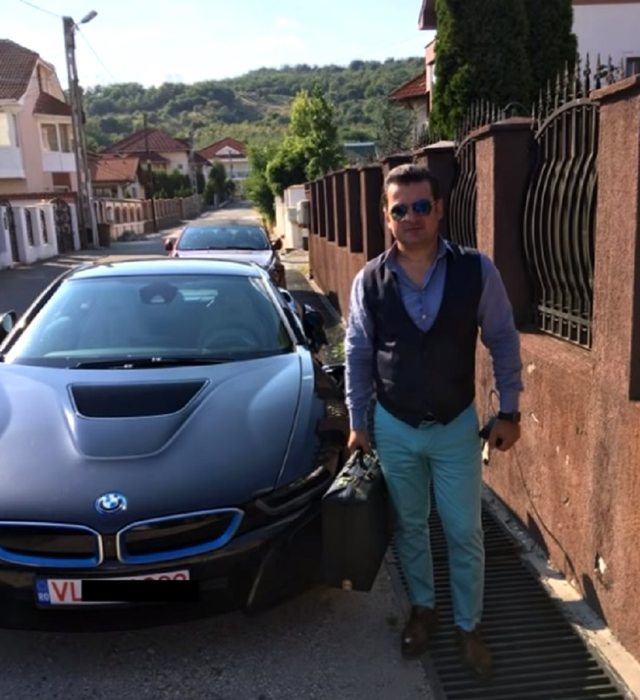 A avut multe femei, numai una și una, dar nici cu mașinile nu îi e rușine! Adi de la Vâlcea, garaj de peste jumătate de milion de euro