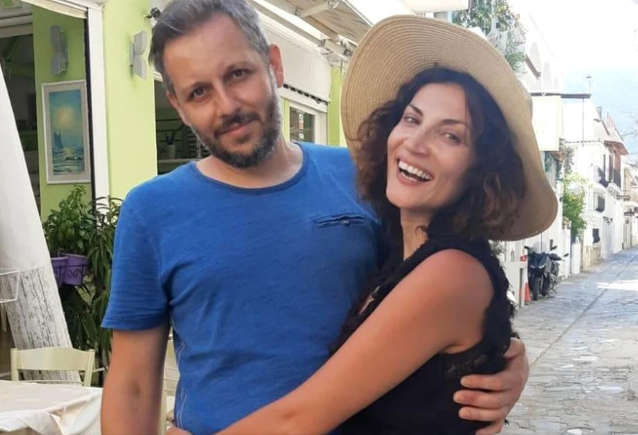 Cum o ajută soțul pe actriță