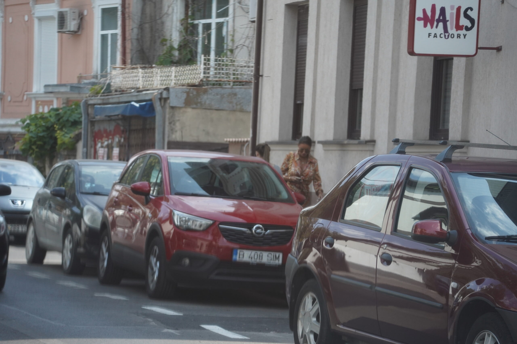 Șoc și groază: Bianca Drăgușanu, surprinsă într-un compleu de ”doar” 700 de lei!  La ce sumă se ridică accesoriile pe care diva le-a purtat