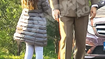 Ilie Nastase ia masa in uniforma de general!