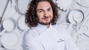 Uite cum arăta chef Florin Dumitrescu în urmă cu şapte ani: ,,Îmi tundeam aproape zilnic barba‘’