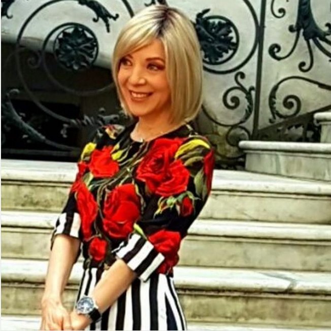 Edith Gonzales înfruntă boala necruţătoare cu zâmbetul pe buze.