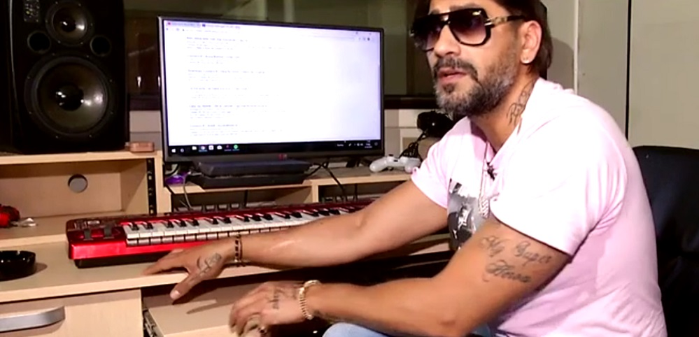 Connect-R l-a ajutat pe un artist cunoscut de la noi să nu divorțeze. Metoda inedită care a funcționat
