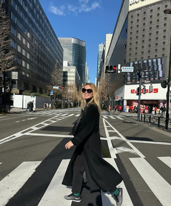 Cu cine se iubește Sebastian Stan. Foto: Instagram / Annabelle Wallis