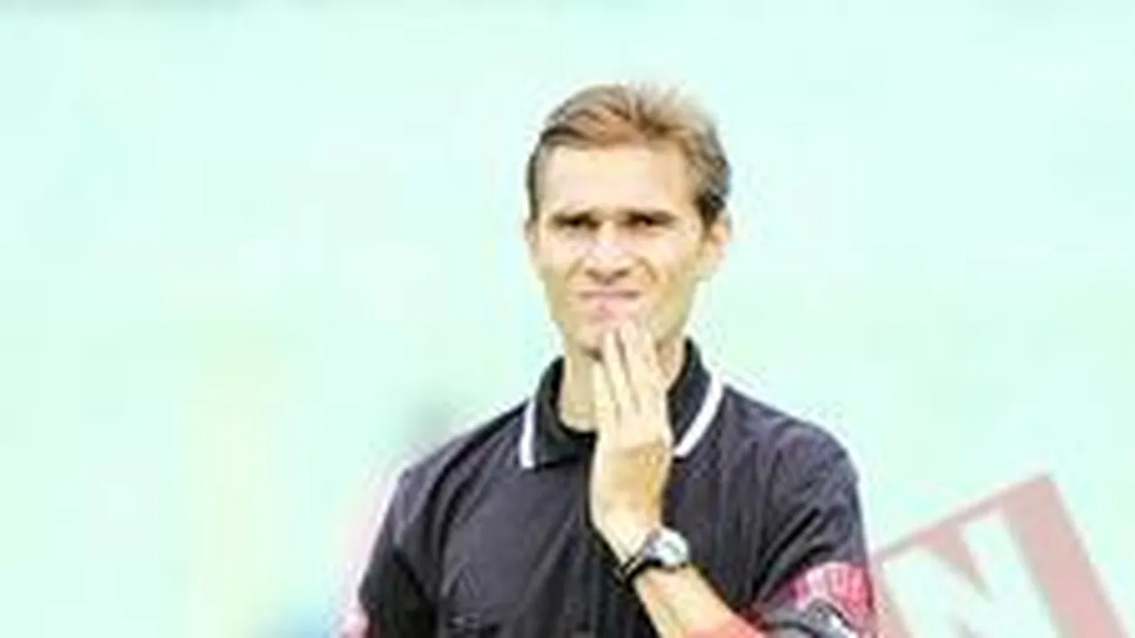 Alexandru Tudor arbitreaza pe Nou Camp