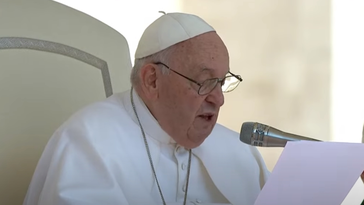 Anunțul oficial al Vaticanului. Care este starea de sănătate a lui Papa Francisc, după ce a fost operat de urgență