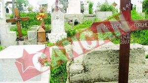 Gropari anchetati ca au mutat mortul dintr-o groapa in alta