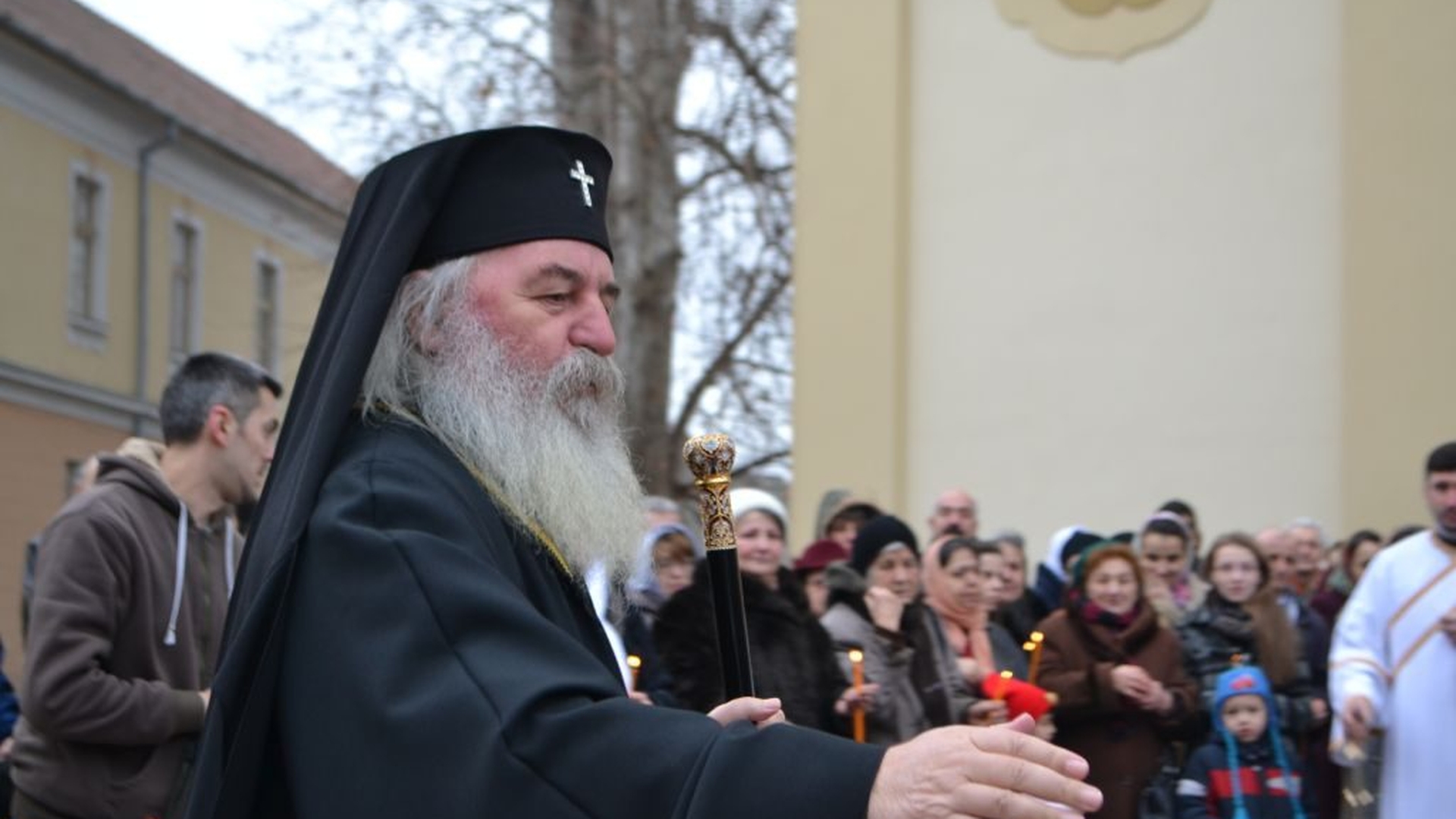 Ce i-a făcut Mitropolitul Banatului șefului CJ Arad, imediat după slujbă! L-a pus să promită că…